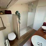 Jennys-getaways Sunny Close Cite Du Vin Lägenhet Bordeaux