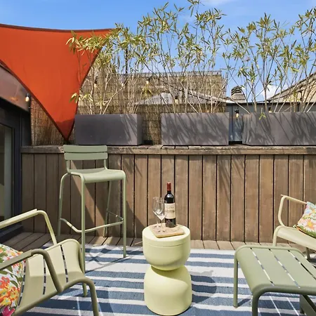 Jennys-getaways Sunny Close Cite Du Vin Bordeaux