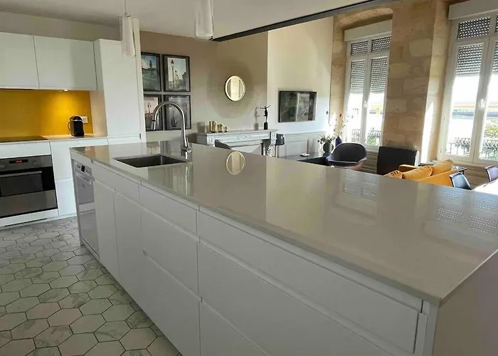 Jennys-getaways Sunny Close Cité Du Vin Apartamento