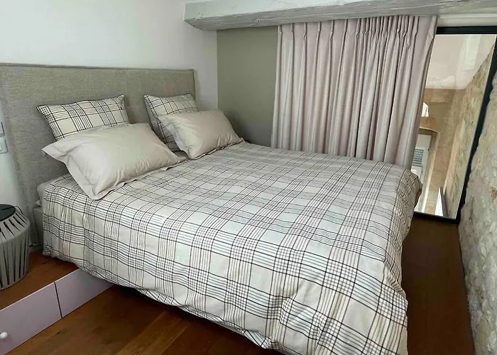 Jennys-getaways Sunny Close Cite Du Vin Μπορντό